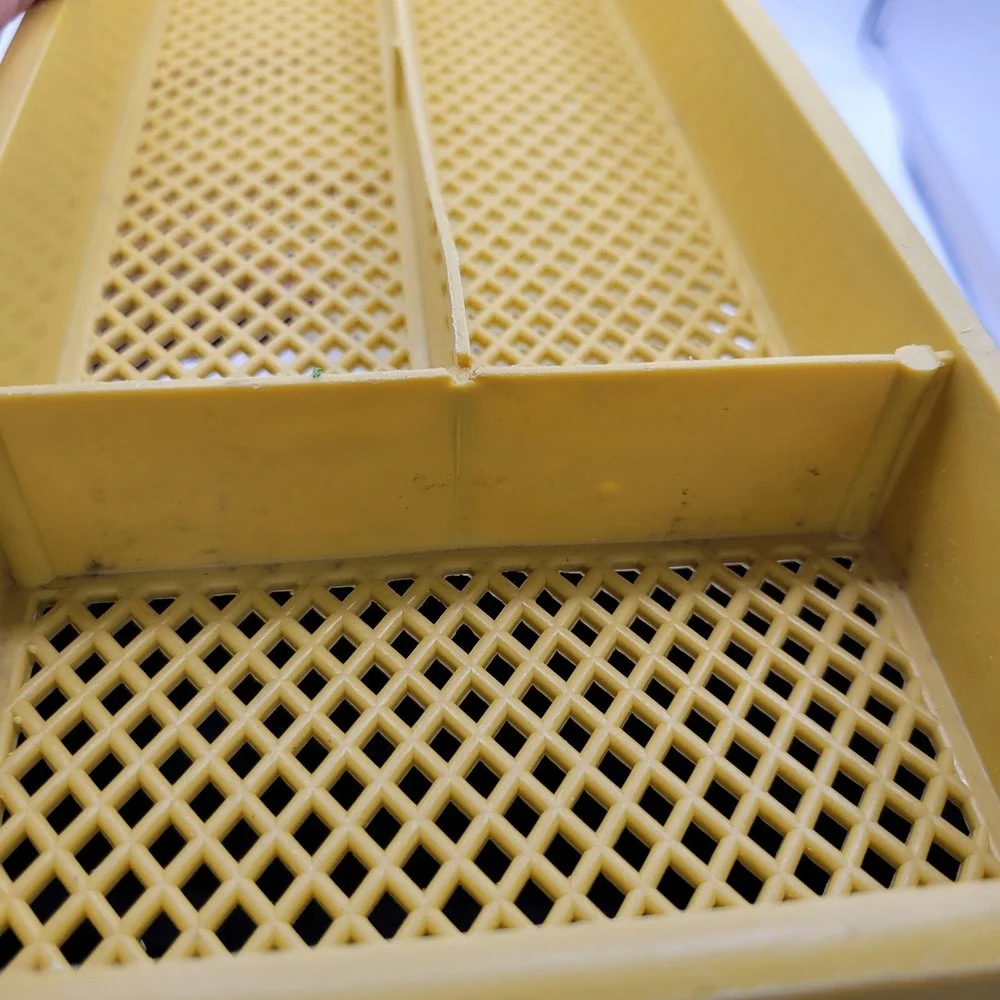 Vintage Silverware‎ Holder With Sliding Removable Top Rack Yellow Plastic Retro
